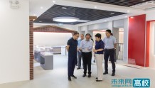 南京邮电大学领导视察暑期校园改造工程