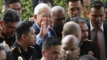 快讯！马来西亚前总理纳吉布对相关指控拒认罪