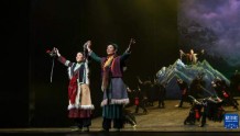 首届西藏文化艺术节讲述高原动人故事