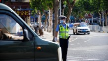 【百日行动】高温“烤验” 武汉公安用“警察蓝”守护群众平安幸福