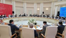 首站哈萨克斯坦杰特苏州，新疆政府经贸代表团达成务实推进经贸合作等共识