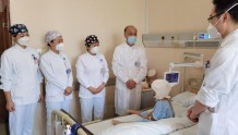 5岁女童面部正中大裂口，国内外尚无成功治疗案例，上海九院成功“修容”