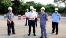 上思县政府主要领导督查重点行业领域安全生产和疫情防控工作