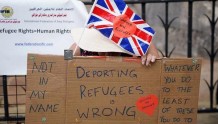 法世界报：英国最后一刻取消向卢旺达遣送难民航班 理由是人数不足