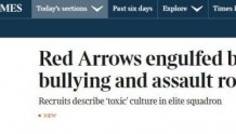 英媒：性骚扰、欺凌、歧视女性……英国红箭表演队被曝“最大丑闻”