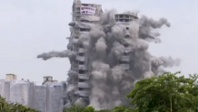 印度违建“双子塔”，爆破拆除