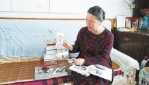 64岁大妈爱旅游爱唱歌　十五年走遍大半中国