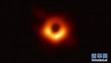 人类首张黑洞照片亮相了 有望证实爱因斯坦还是对的!