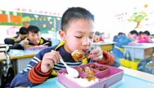 郑州金水区启动校外配餐 明年春季开学全面午餐供餐