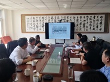 郭天宝与吉林省东驰新能源科技有限公司负责人进行合作洽谈