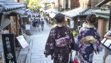 女生去日本旅游，为什么不要接近“星探”？导游：除非你想“红”