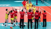 中国女排完胜波兰
