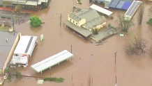 悉尼18个月发3次极端洪水，受灾居民崩溃：房子刚修好又被毁