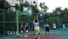 杭州富阳63个中小学校体育场地恢复对外开放！