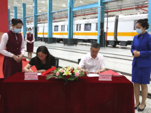 央地强强联合！哈尔滨地铁1号线一、二期车辆架修项目合作框架协议签约