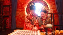9对新人体验“长乐未央·地久天长”汉文化颁证典礼
