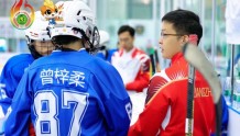 新突破！番禺这个体育俱乐部女学员登上省运会冰球赛最高领奖台