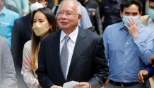 马来西亚前总理纳吉布因多项贪腐罪被判12年