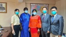 北京医生远渡非洲中国第29批援几内亚医疗队张朱佳子
