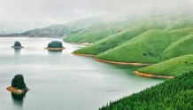 广西桂林：水天一色的天湖美景