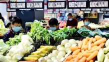 克拉玛依“明码标价”的蔬菜满足市民生活需求