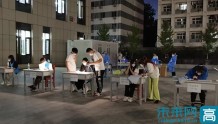 北京青年政治学院学生志愿者全方位助力校园疫情防控