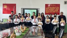 延吉市人大代表为锦城小学捐款献爱心