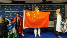 “刮腻子”刮成世界冠军的浙江小伙回国了！