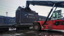 新疆铁路： 提高运能保障物资运输畅通