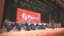 中国药科大学举办“青春献礼二十大”迎新年晚会暨优秀学生表彰大会