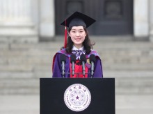 学生代表岳思妤在2022年研究生毕业典礼上的发言 |​ 清华之于我们的意义