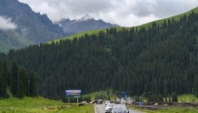 游客“待得住”，群众“过得好”——新疆旅游业复苏一线见闻