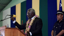 所罗门群岛总理两天三次澄清“外国基地说”，中方回应