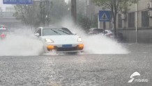 济南顺河东街高架桥下出现积水  3、4日午后局部地区仍有雷阵雨
