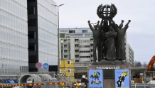 俄媒：芬兰首都拆除苏联赠送“世界和平”雕像