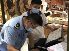 网红怀旧零食店被曝光，市场监管局：严肃处理！