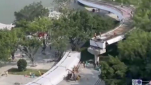 四川德阳在建人行天桥发生垮塌事故，1名被困工人被成功救出
