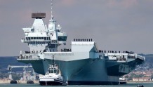 英国新航母刚启程就“趴窝”：造价30亿英镑 曾因机舱进水被送修