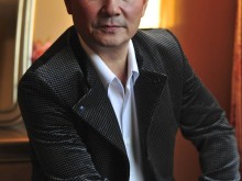 主演《邓小平小道》 卢奇获第29届大学生电影节年度男演员荣誉