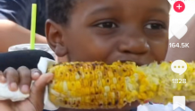 美国7岁男孩成官方大使，原因竟是太爱玉米