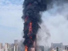 最新！长沙218米大楼发生火灾！明火已扑灭，湖南消防：暂未发现人员伤亡；中国电信：通信未中断