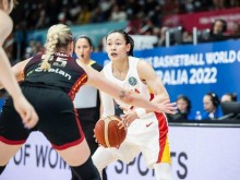 中国女篮战胜比利时女篮，以小组第二晋级世界杯八强