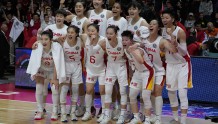 女篮世界杯 | 中国队淘汰法国挺进四强，队长杨力维：用精彩比赛为国庆献礼