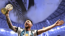 告慰马拉多纳在天之灵，阿根廷国家队官方晒梅西夺冠海报