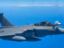 印度首批阵风战机还没完成交付，就在阿联酋基地遭遇“战火洗礼”