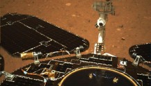 国家航天局最新发布：祝融号传回火星照片