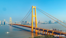 悬挂江面没有桥墩，全球跨度第二超级长江大桥，中国基建震撼世界