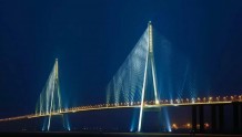 可抵御14级台风，中国超级大桥仅用2桥墩震撼全球，难度史无前例