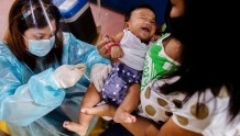 路透社：新冠病毒打乱全球常规疫苗接种计划 2500万儿童错失免疫保障