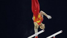 邹敬园双杠夺冠，体操世锦赛中国队三金两银收官